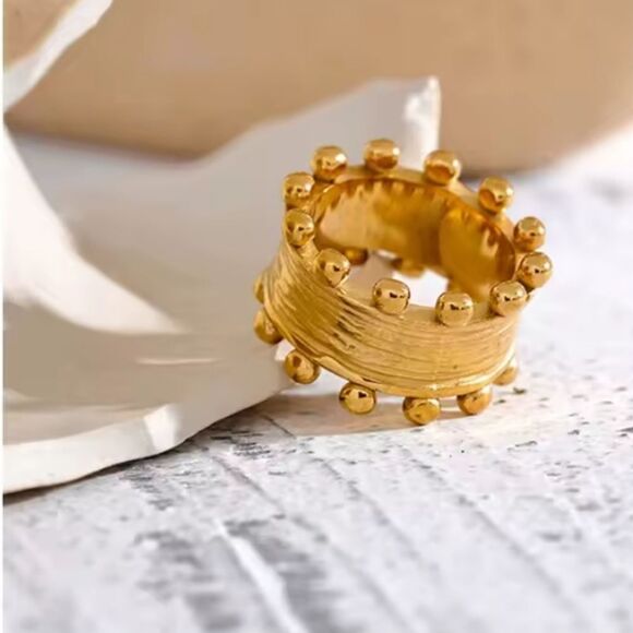 New ANTHRO Elegant Gold Ring Sz 6 7 8 - Picture 6 of 12